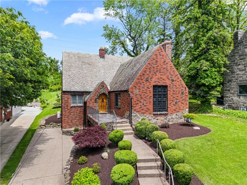 Photo for 331 Jefferson Drive