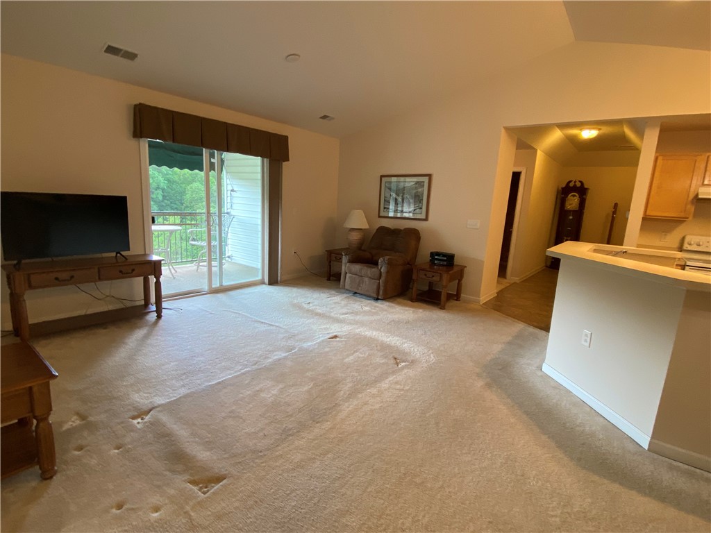 350 Hidden Ridge Court Ct #302, South Park, Pennsylvania image 22