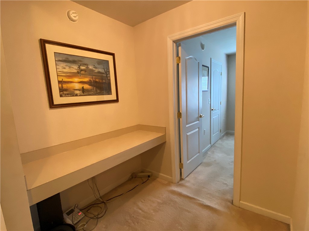 350 Hidden Ridge Court Ct #302, South Park, Pennsylvania image 16