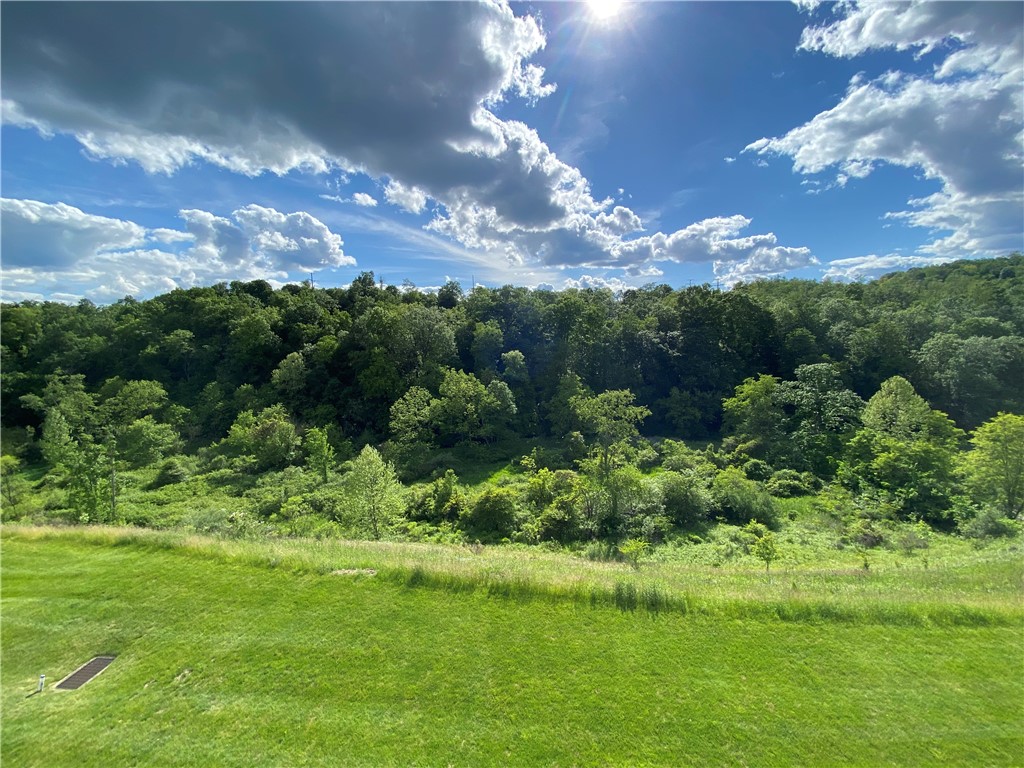 350 Hidden Ridge Court Ct #302, South Park, Pennsylvania image 34