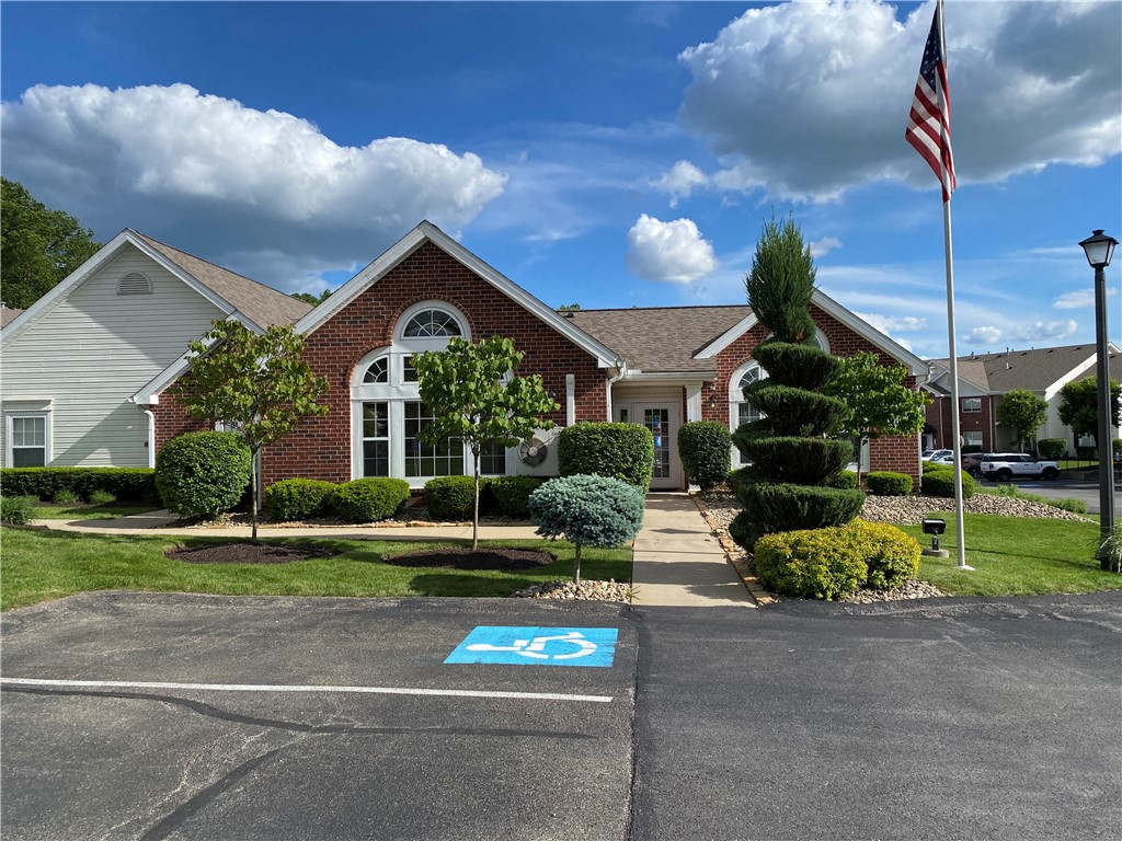 350 Hidden Ridge Court Ct #302, South Park, Pennsylvania image 39