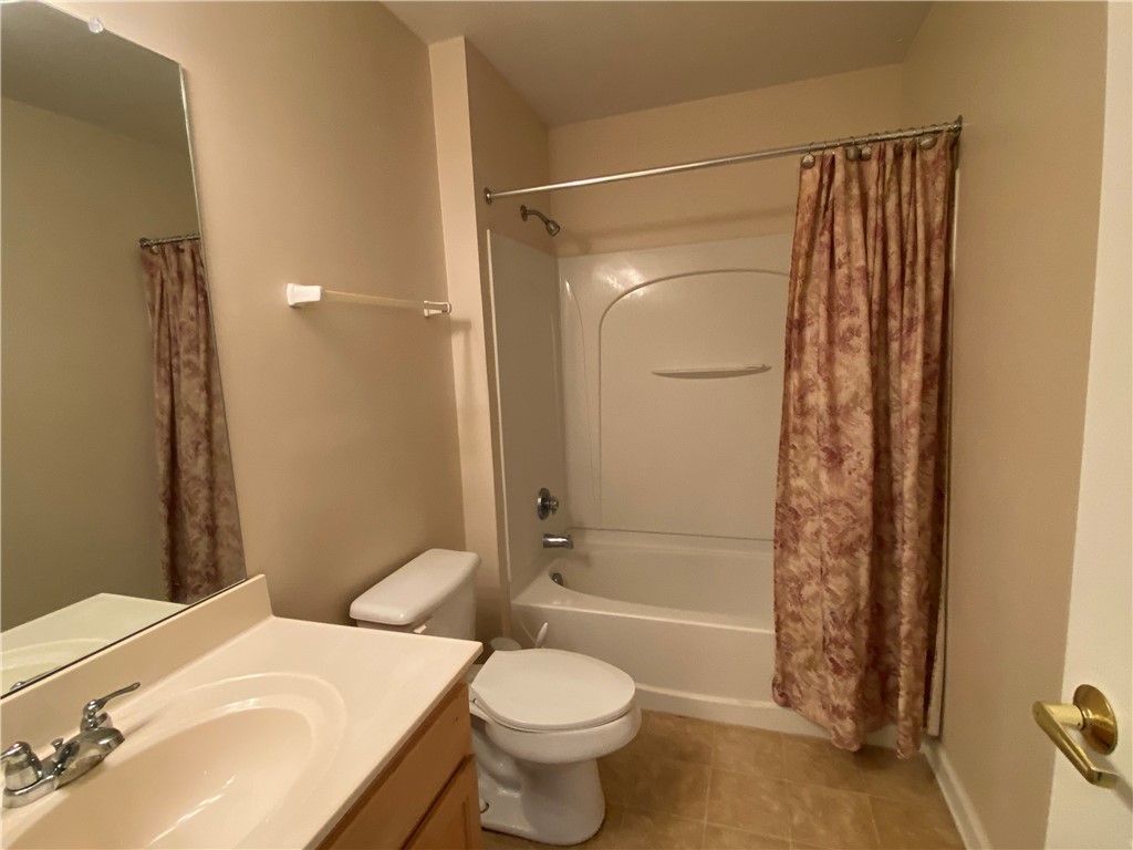 350 Hidden Ridge Court Ct #302, South Park, Pennsylvania image 30