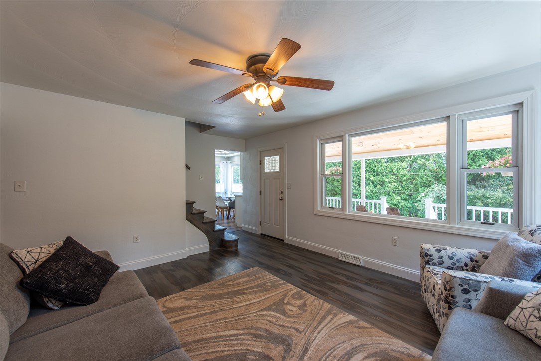 Kiskiminetas Twp, Pennsylvania 15686, United States, 3 Bedrooms Bedrooms, ,3 BathroomsBathrooms,Residential,Pending,145929