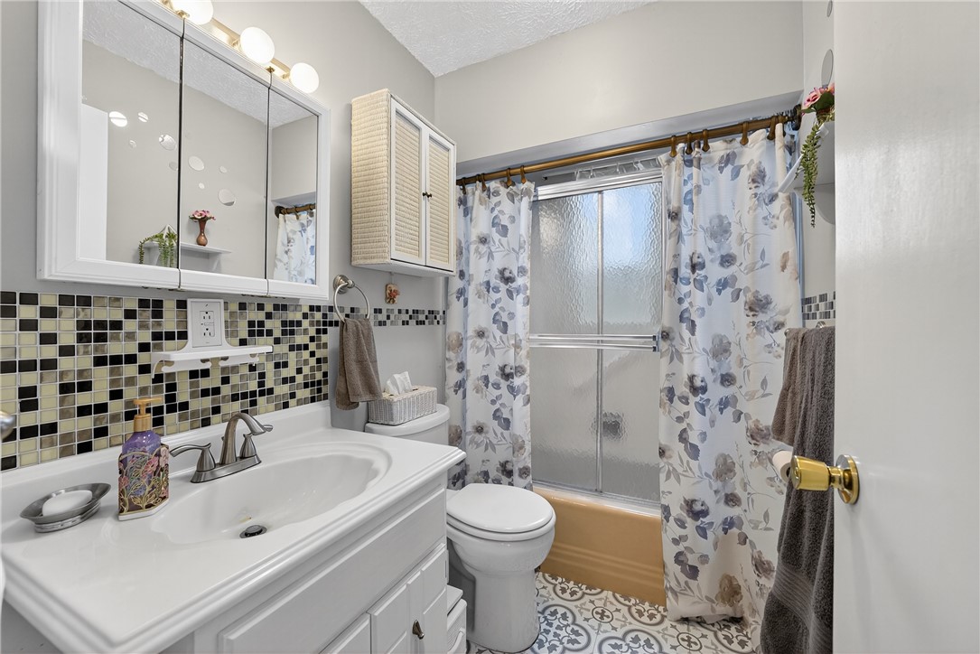 Delmont, Pennsylvania 15626, United States, 3 Bedrooms Bedrooms, ,3 BathroomsBathrooms,Residential,Active,159008