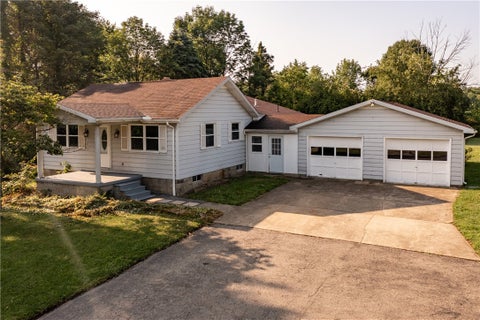 Photo for 3377 Hubbard Middlesex Rd