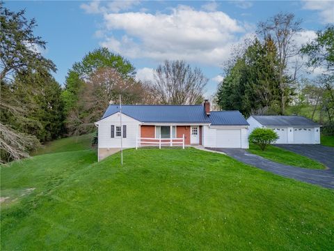 Photo of 209 Cliff Rd, Baden, PA 15005 (MLS # 1751204)
