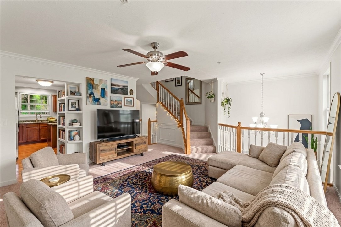 229 Persimmon Ln