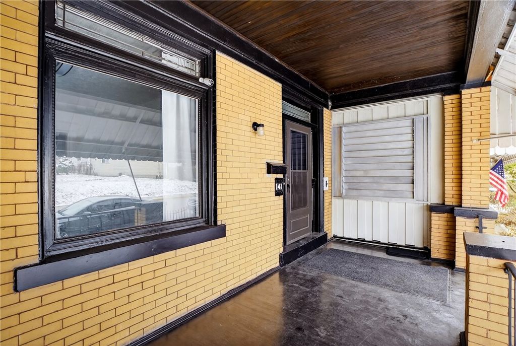 Photo of 141 Margaret St, Pittsburgh, PA 15210 (MLS # 1733276)