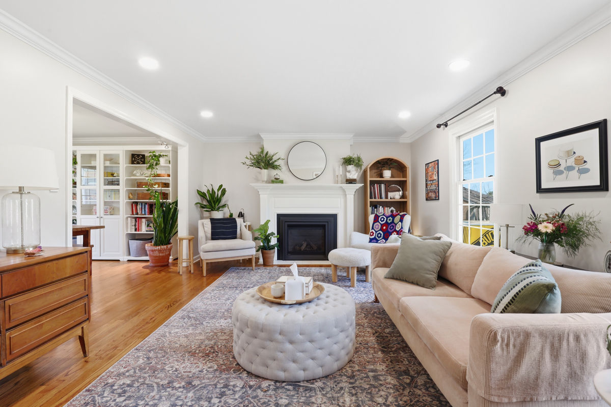 2310 Sidgefield Lane