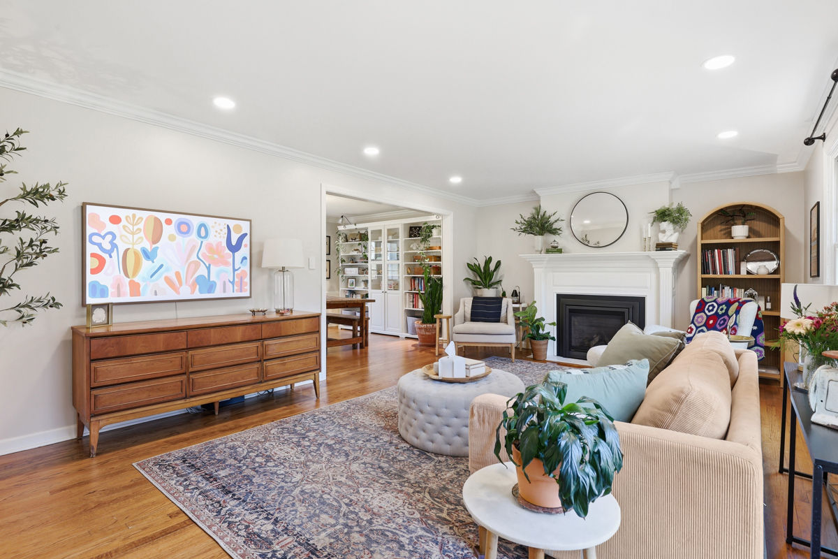 2310 Sidgefield Lane