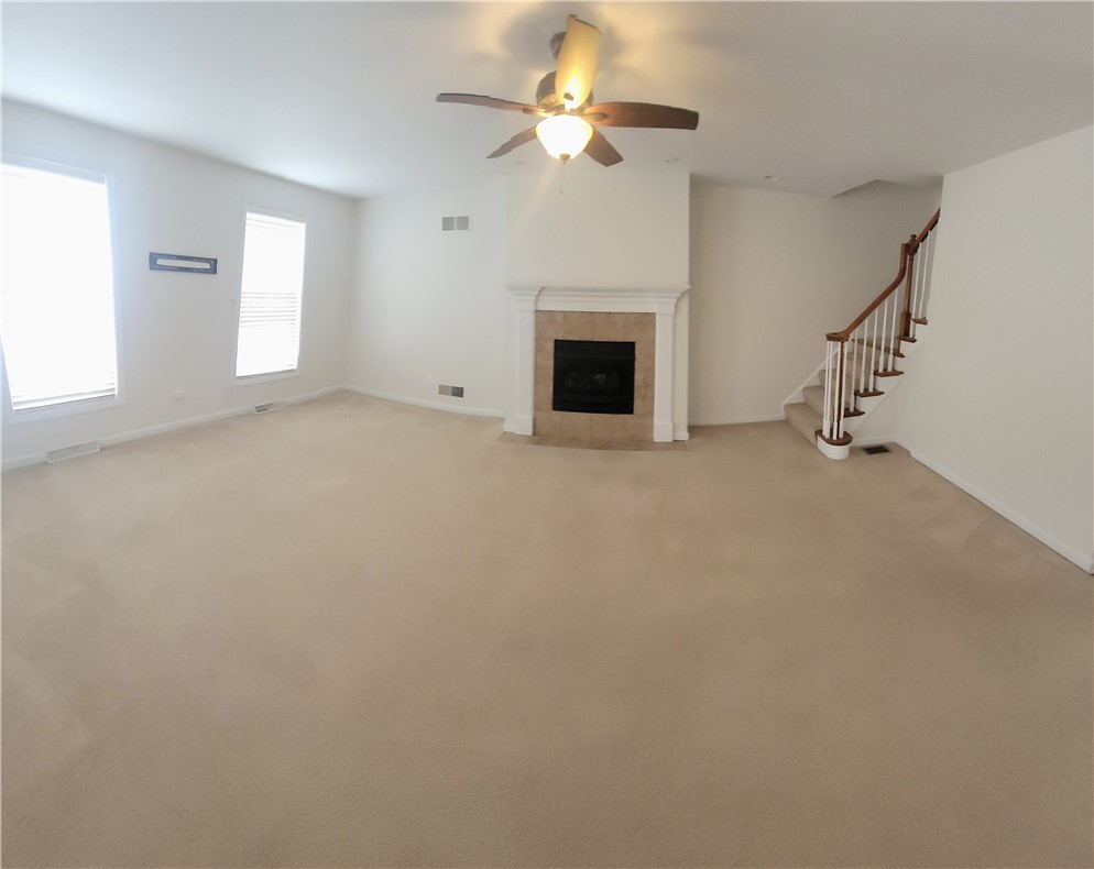 523 E Vanderbilt Drive