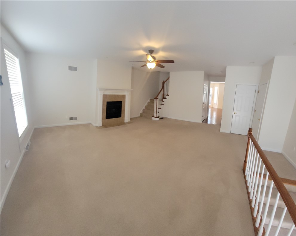 523 E Vanderbilt Drive