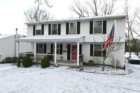 Photo of 105 Partridge Way, Canonsburg, PA 15317 (MLS # 1737161)