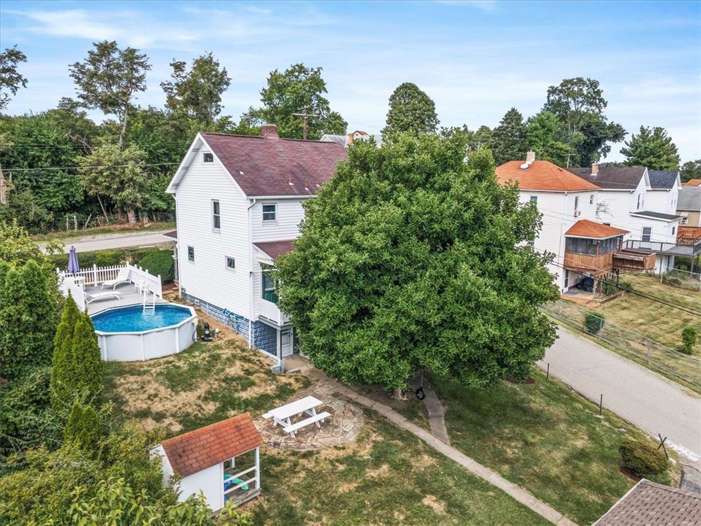 Lincoln Place, Pennsylvania 15207, United States, 3 Bedrooms Bedrooms, ,2 BathroomsBathrooms,Residential,Contingent,48230