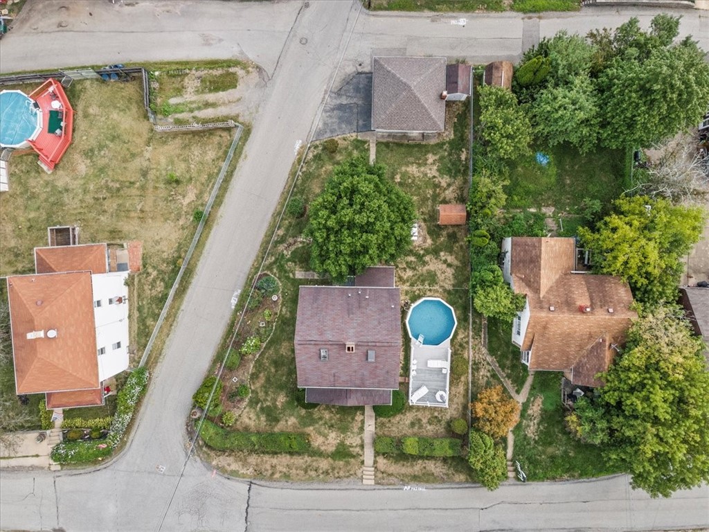 Lincoln Place, Pennsylvania 15207, United States, 3 Bedrooms Bedrooms, ,2 BathroomsBathrooms,Residential,Contingent,48230