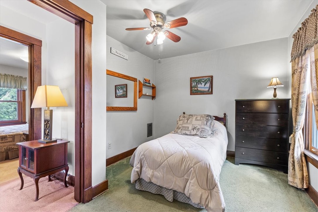 Lincoln Place, Pennsylvania 15207, United States, 3 Bedrooms Bedrooms, ,2 BathroomsBathrooms,Residential,Contingent,48230