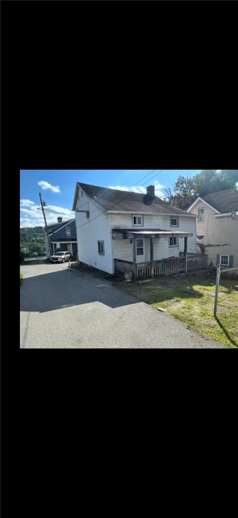 Homes For Sale - 207 Wood St St<br/> Fayette County, Fayette City, PA 15012