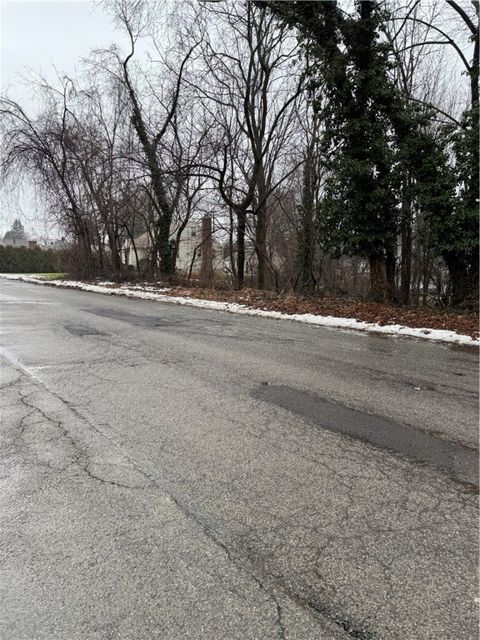 5-13 W Sheridan Street New Castle/1st PA 16105
