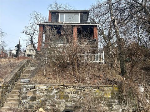 Photo of 553 Price Ave, Braddock, PA 15104 (MLS # 1738137)