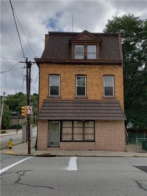 Photo of 1120 Swissvale Ave #2 Rear, Pittsburgh, PA 15221 (MLS # 1752063)