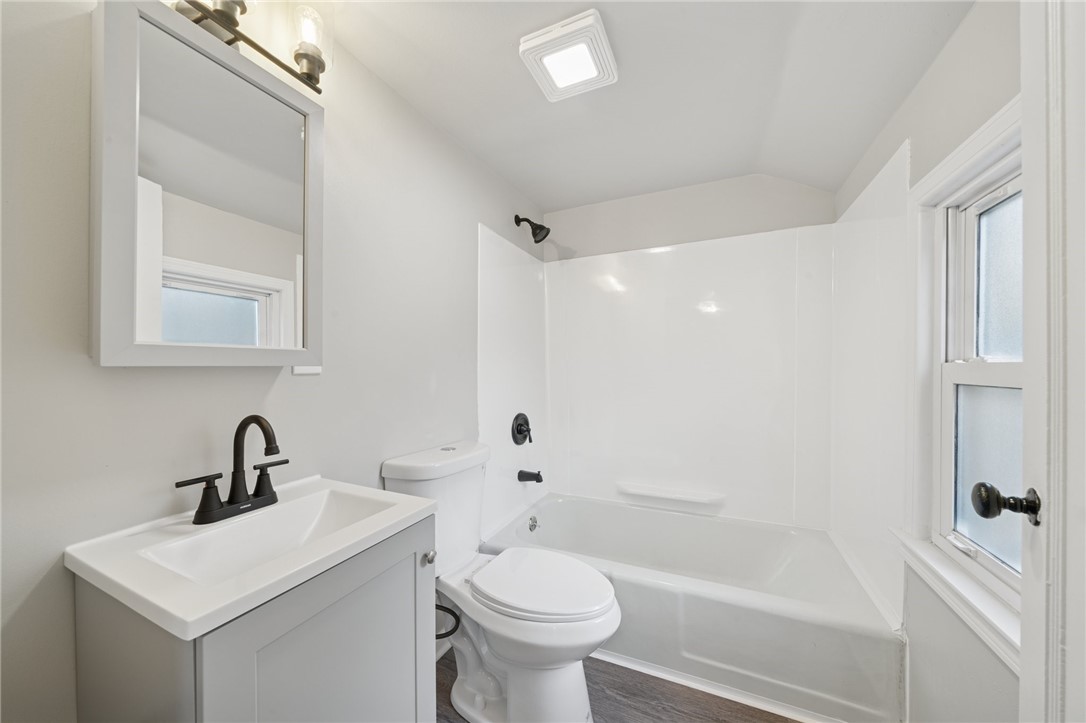 707 Ash Street St, Jeannette, Pennsylvania image 17