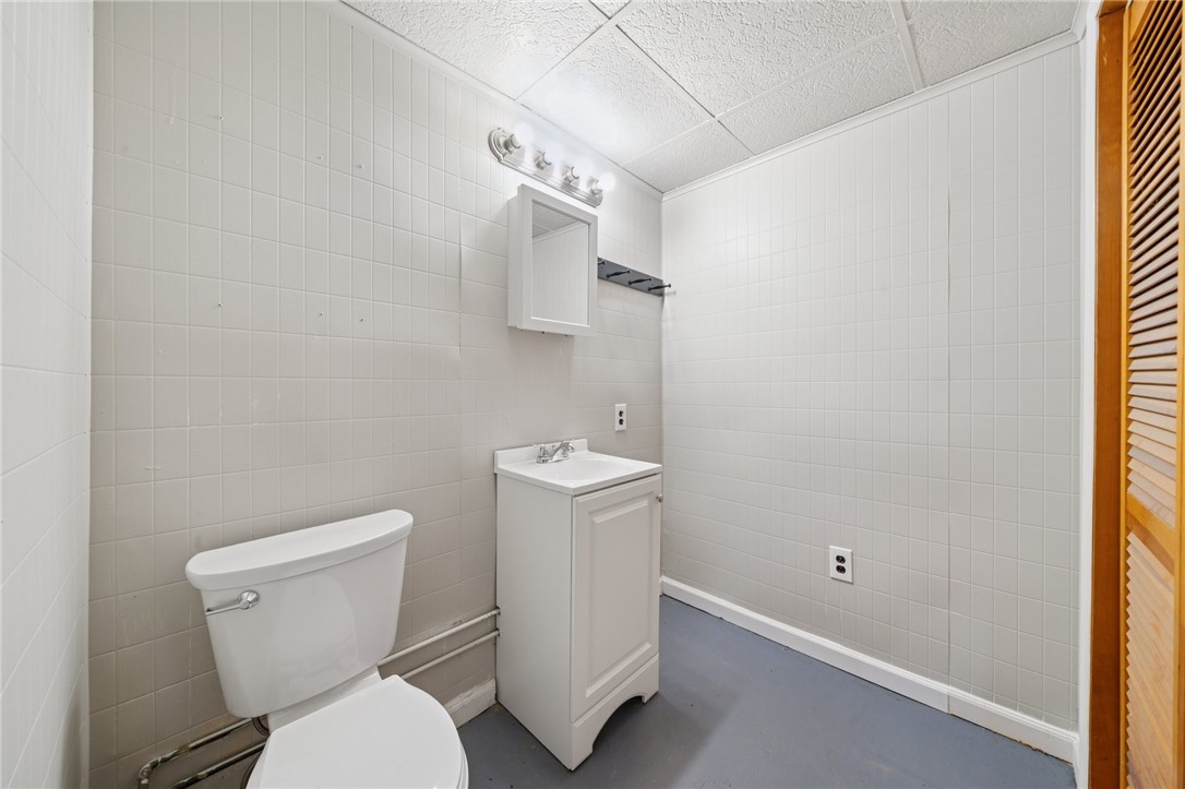 707 Ash Street St, Jeannette, Pennsylvania image 22