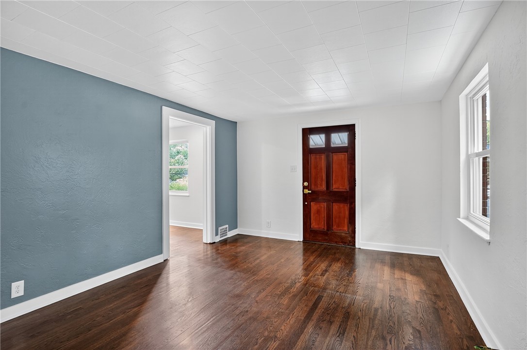 502 Weyman Rd