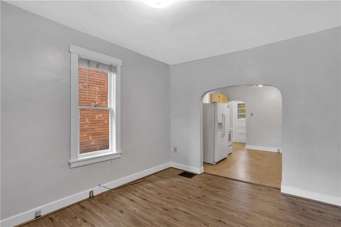 2914 5th Ave Ave, Beaver Falls, Pennsylvania image 3