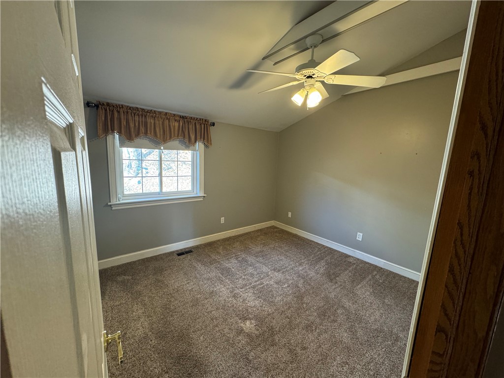 1766 Ivanhoe Drive Dr, North Huntingdon, Pennsylvania image 15
