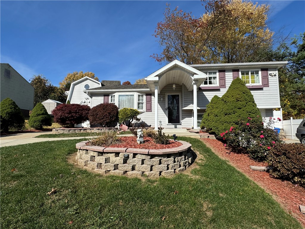 1766 Ivanhoe Drive Dr, North Huntingdon, Pennsylvania image 1