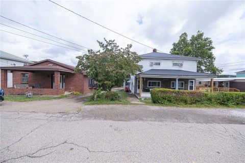 Multifamily For Sale - 221-227 Spring Street St<br/> Springdale Twp, PA 15049