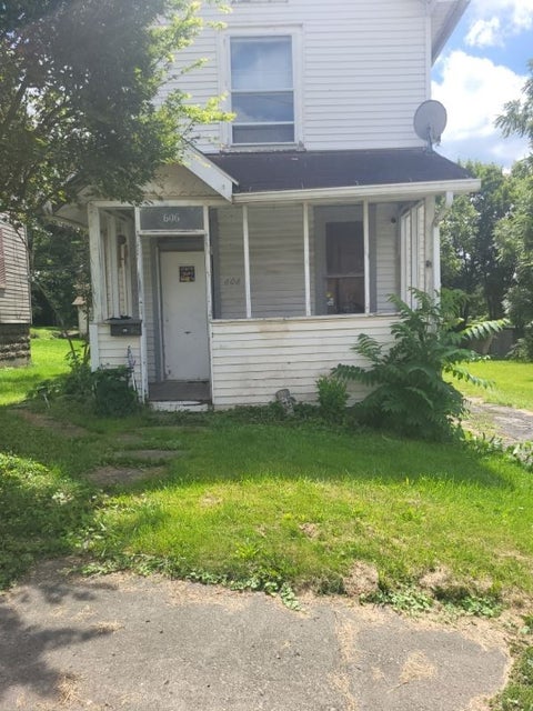 Homes For Sale - 606 E Long Ave Ave<br/> New Castle, PA 16101
