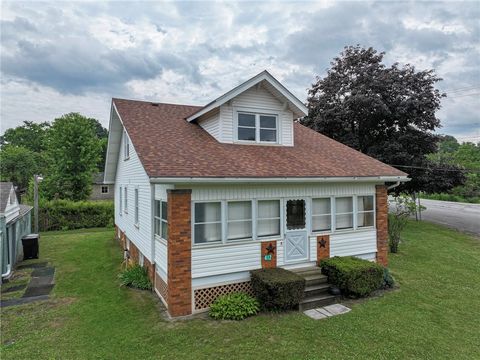 Homes For Sale - 412 Old Zelienople Rd Rd<br/> Franklin, PA 16117