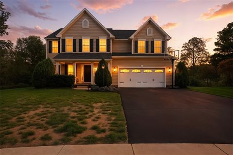 824 Balmoral Ct Moon/Crescent Twp PA 15108