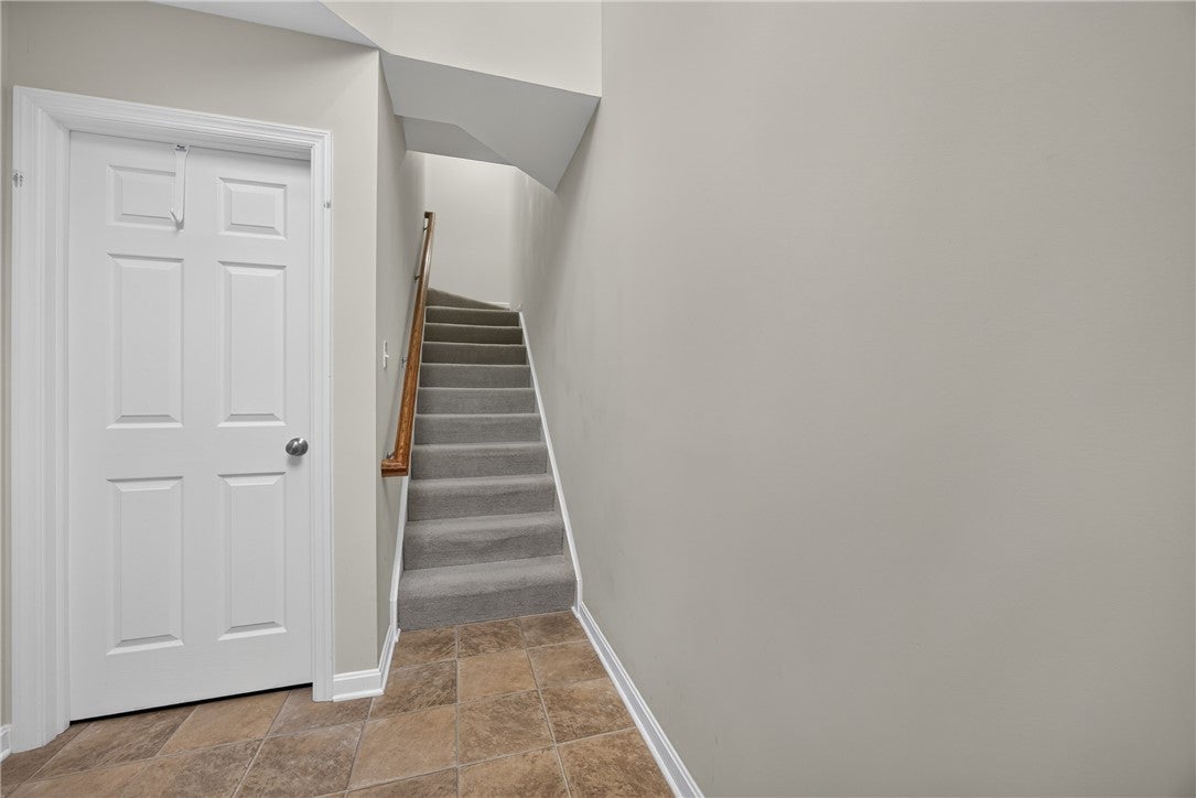 1038 Woodlawn Dr
