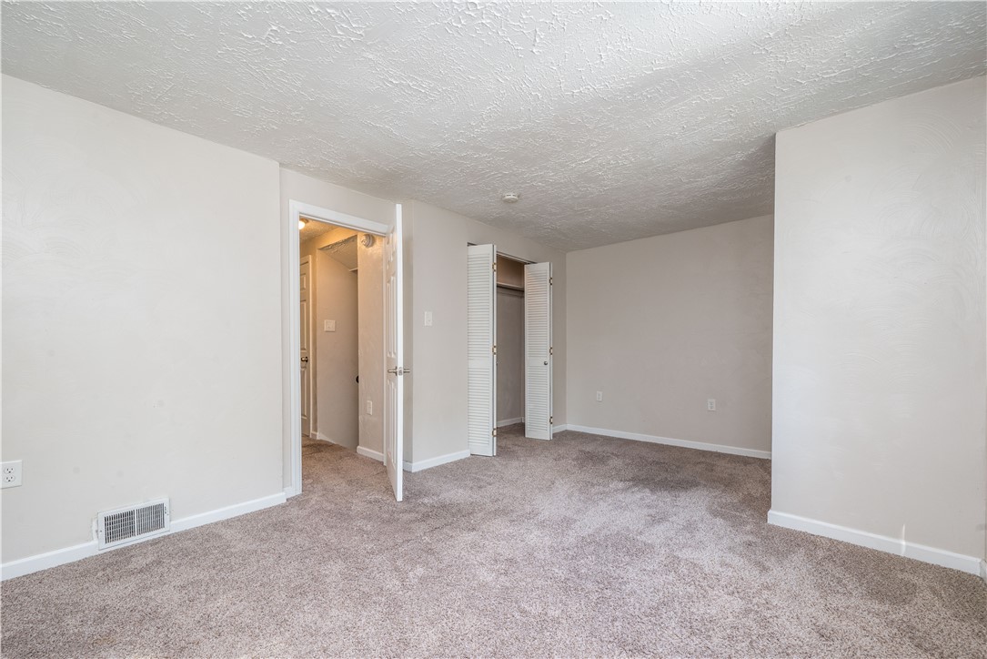 Shaler, Pennsylvania 15209, United States, 2 Bedrooms Bedrooms, ,1 BathroomBathrooms,Residential,Active,203469