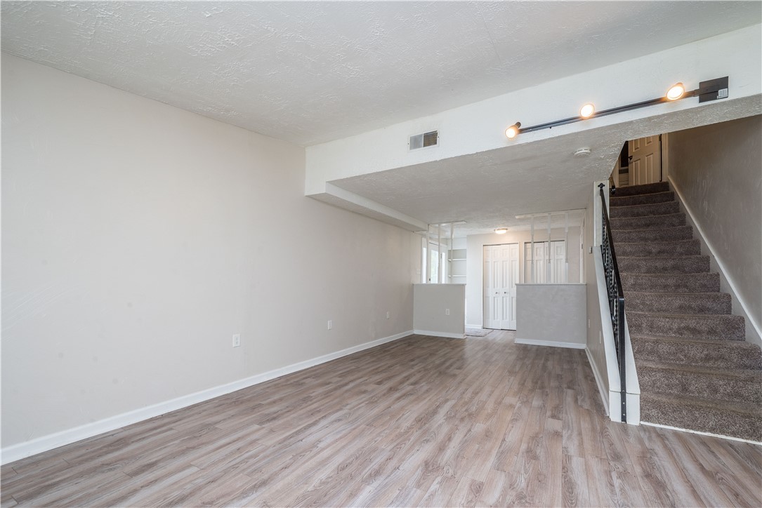 Shaler, Pennsylvania 15209, United States, 2 Bedrooms Bedrooms, ,1 BathroomBathrooms,Residential,Active,203469