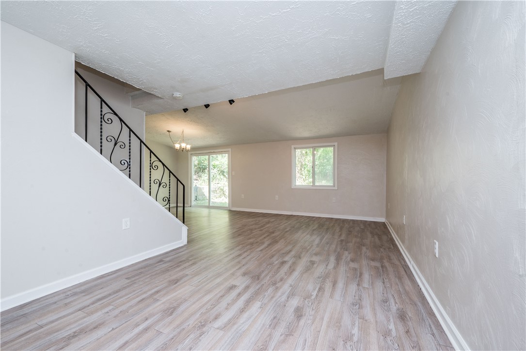 Shaler, Pennsylvania 15209, United States, 2 Bedrooms Bedrooms, ,1 BathroomBathrooms,Residential,Active,203469