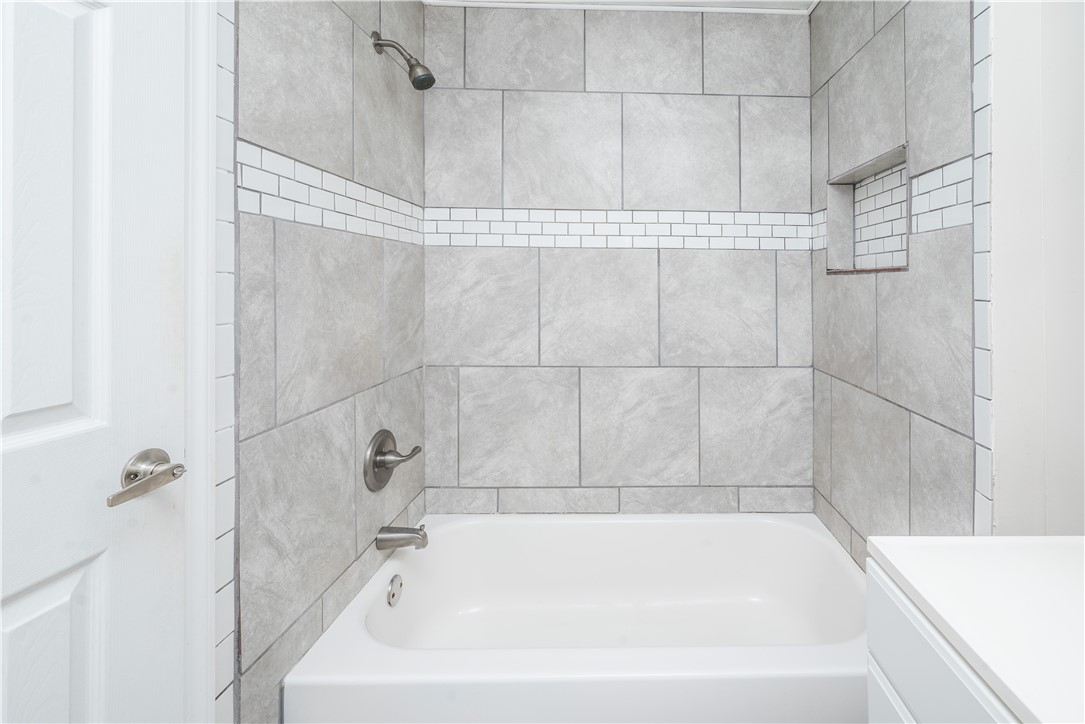 Shaler, Pennsylvania 15209, United States, 2 Bedrooms Bedrooms, ,1 BathroomBathrooms,Residential,Active,203469