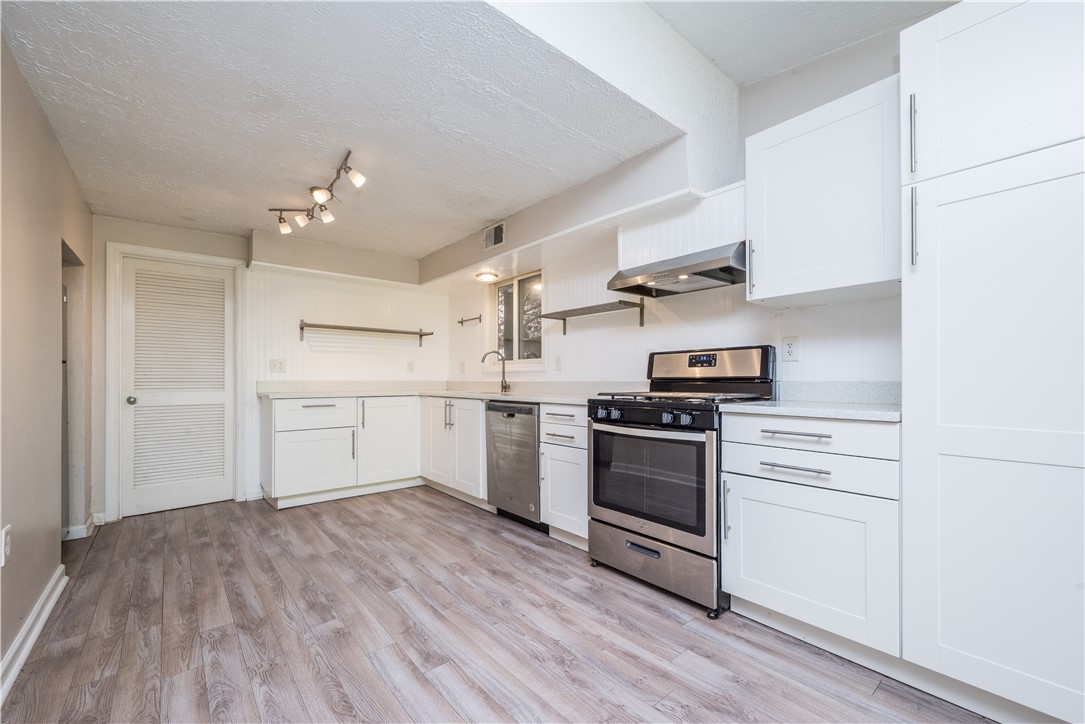 Shaler, Pennsylvania 15209, United States, 2 Bedrooms Bedrooms, ,1 BathroomBathrooms,Residential,Active,203469