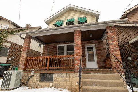 Photo of 37 Bateman St, Pittsburgh, PA 15209 (MLS # 1749221)