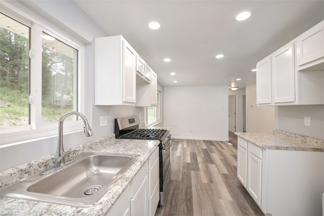 North Huntingdon, Pennsylvania 15642, United States, 3 Bedrooms Bedrooms, ,2 BathroomsBathrooms,Residential,Contingent,46272