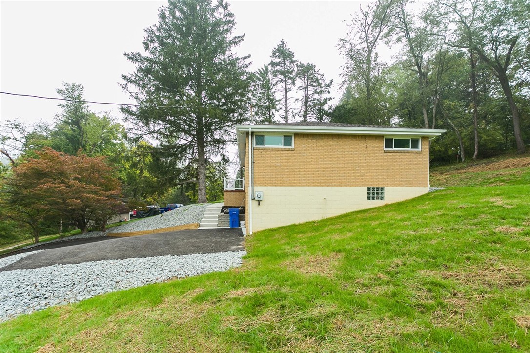 North Huntingdon, Pennsylvania 15642, United States, 3 Bedrooms Bedrooms, ,2 BathroomsBathrooms,Residential,Contingent,46272