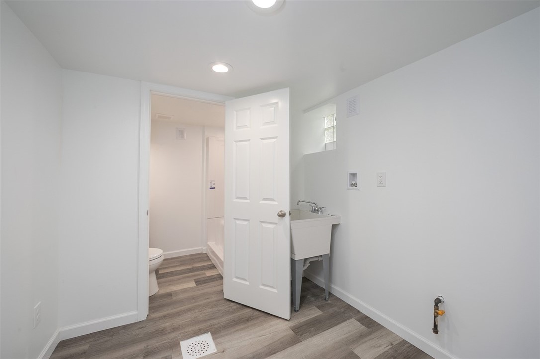 North Huntingdon, Pennsylvania 15642, United States, 3 Bedrooms Bedrooms, ,2 BathroomsBathrooms,Residential,Contingent,46272