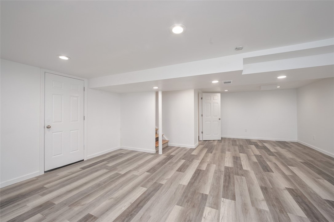 North Huntingdon, Pennsylvania 15642, United States, 3 Bedrooms Bedrooms, ,2 BathroomsBathrooms,Residential,Contingent,46272