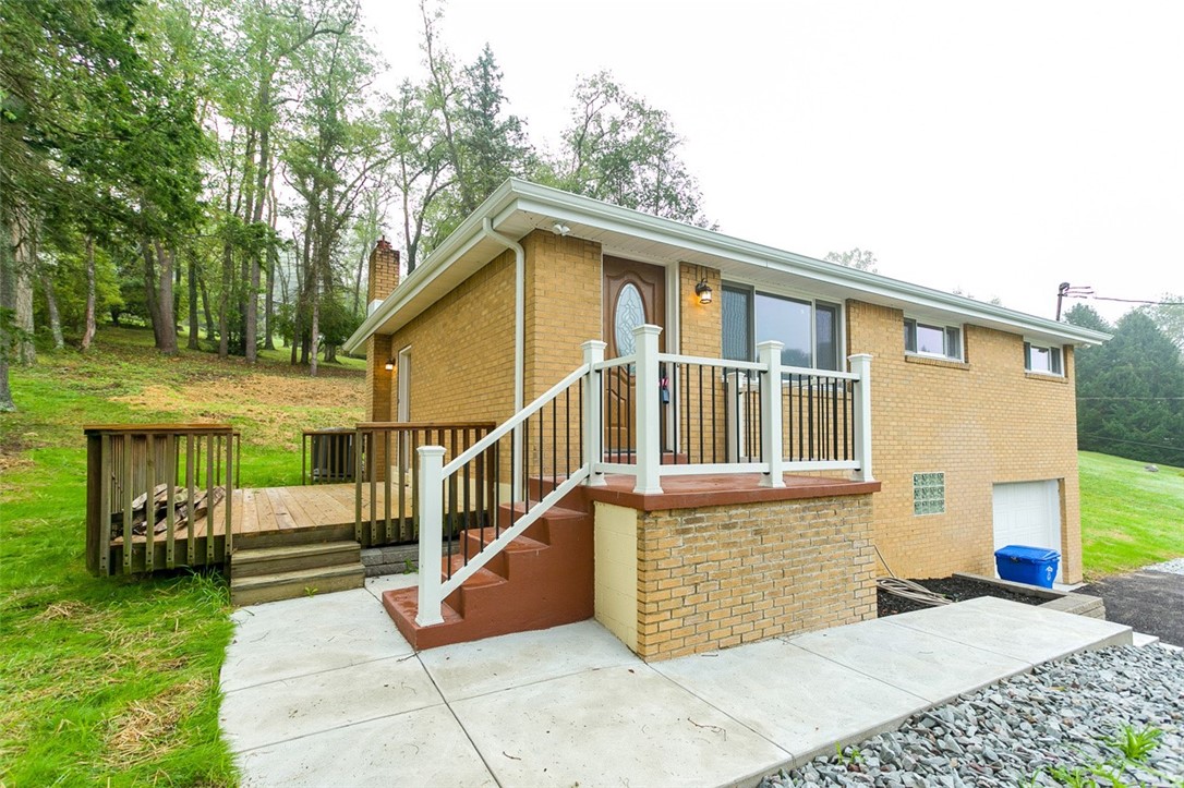 North Huntingdon, Pennsylvania 15642, United States, 3 Bedrooms Bedrooms, ,2 BathroomsBathrooms,Residential,Contingent,46272