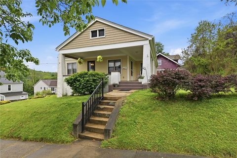 Photo of 301 N Highland Ave, Cheswick, PA 15024 (MLS # 1750830)