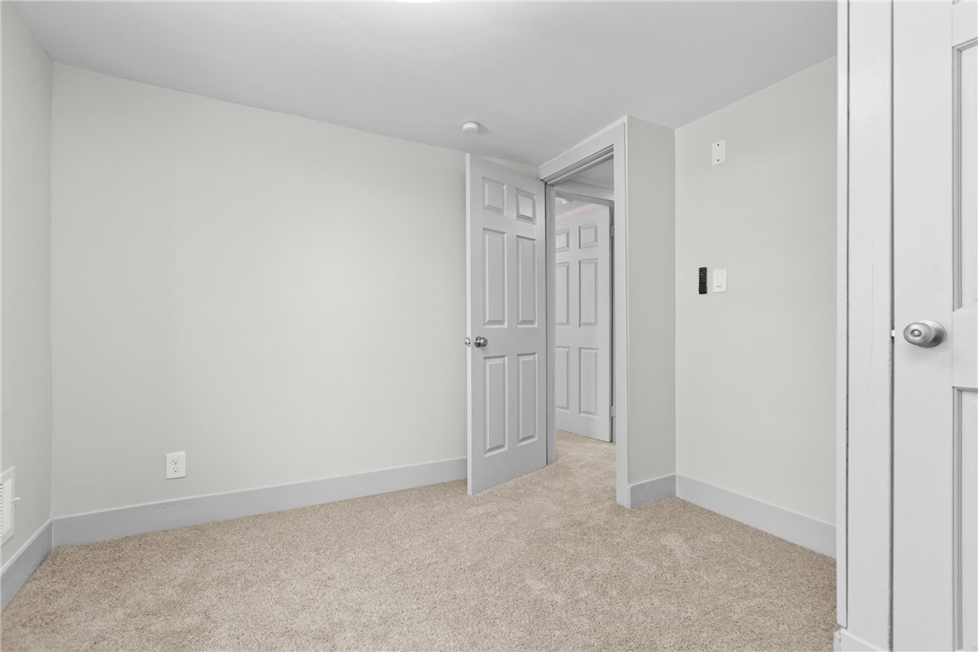 4037 Cloverlea St St, Brentwood, Pennsylvania image 29