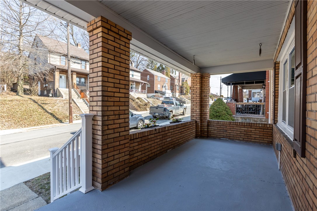 4037 Cloverlea St St, Brentwood, Pennsylvania image 5