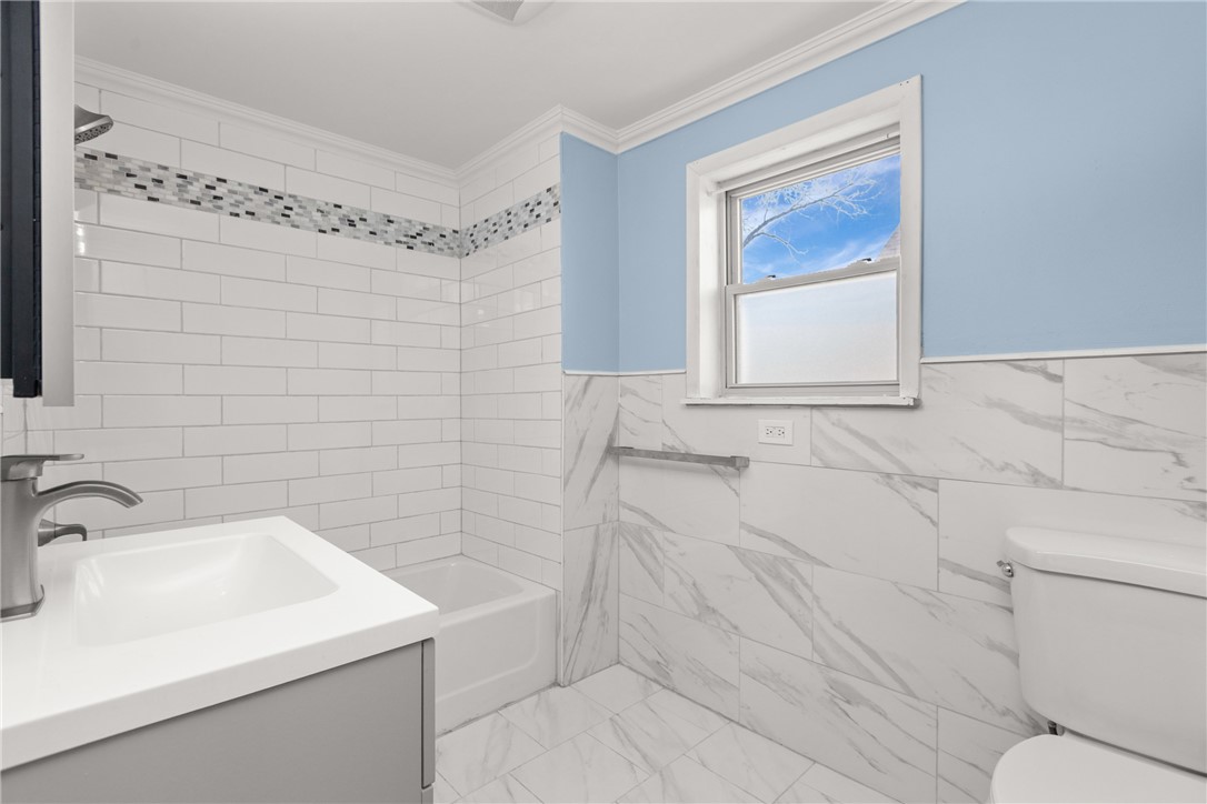 4037 Cloverlea St St, Brentwood, Pennsylvania image 22